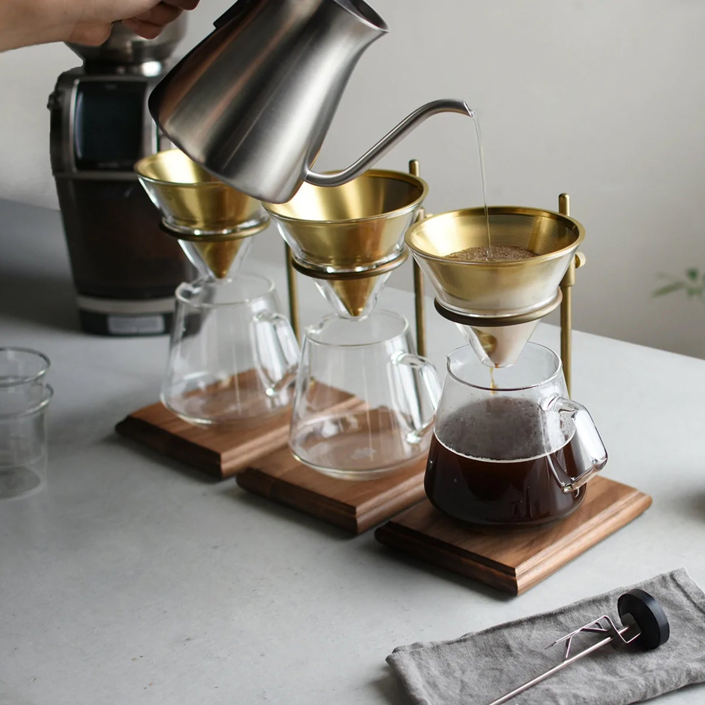 
                  
                    Kinto Brass Brewer Stand Set - Kit per caffè filtro 4 tazze
                  
                